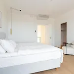Apartman 4bdr Modern And Stylish Near Kadriorg With Free Parking *