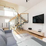 Apartman 4bdr Modern And Stylish Near Kadriorg With Free Parking