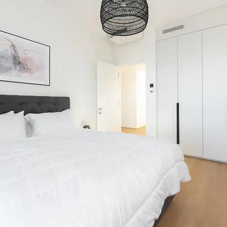 4bdr Modern And Stylish Near Kadriorg With Free Parking Tallinn