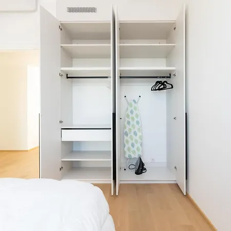 4bdr Modern And Stylish Near Kadriorg With Free Parking דירה *