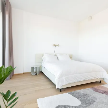 Apartmán 4bdr Modern And Stylish Near Kadriorg With Free Parking