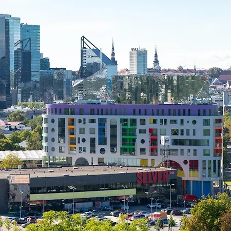 4bdr Modern And Stylish Near Kadriorg With Free Parking