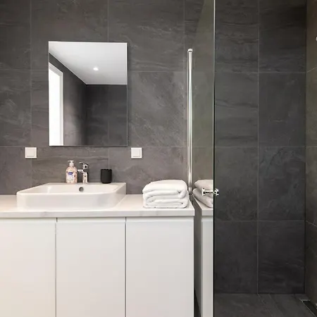 4bdr Modern And Stylish Near Kadriorg With Free Parking Reval