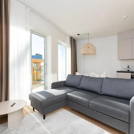 4bdr Modern And Stylish Near Kadriorg With Free Parking Apartment Reval