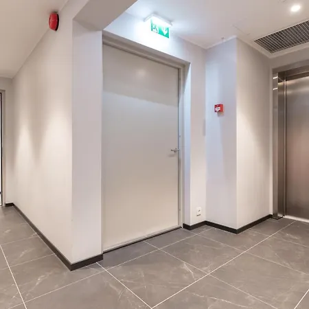 4bdr Modern And Stylish Near Kadriorg With Free Parking טאלין