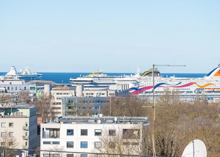 Apartment 4bdr Modern And Stylish Near Kadriorg With Free Parking Tallinn