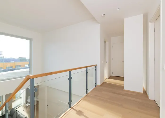 4bdr Modern And Stylish Near Kadriorg With Free Parking Ταλίν