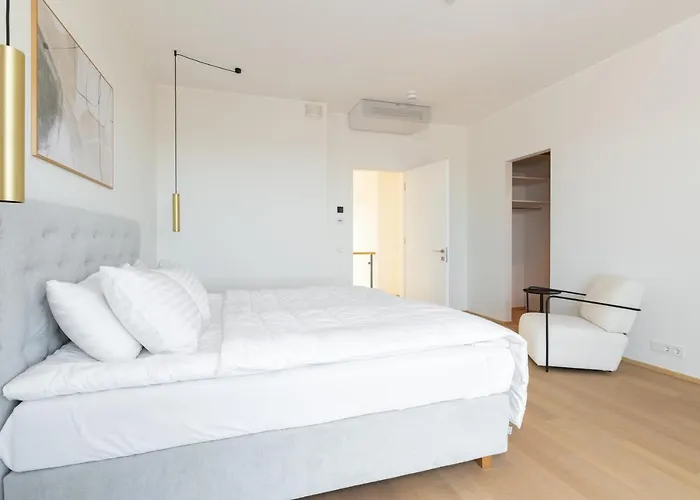 Apartamento 4bdr Modern And Stylish Near Kadriorg With Free Parking *